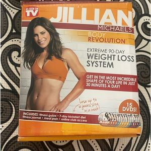 Jillian Michaels Body Revolution set. 15 DVD, good books and diary. Whole set.